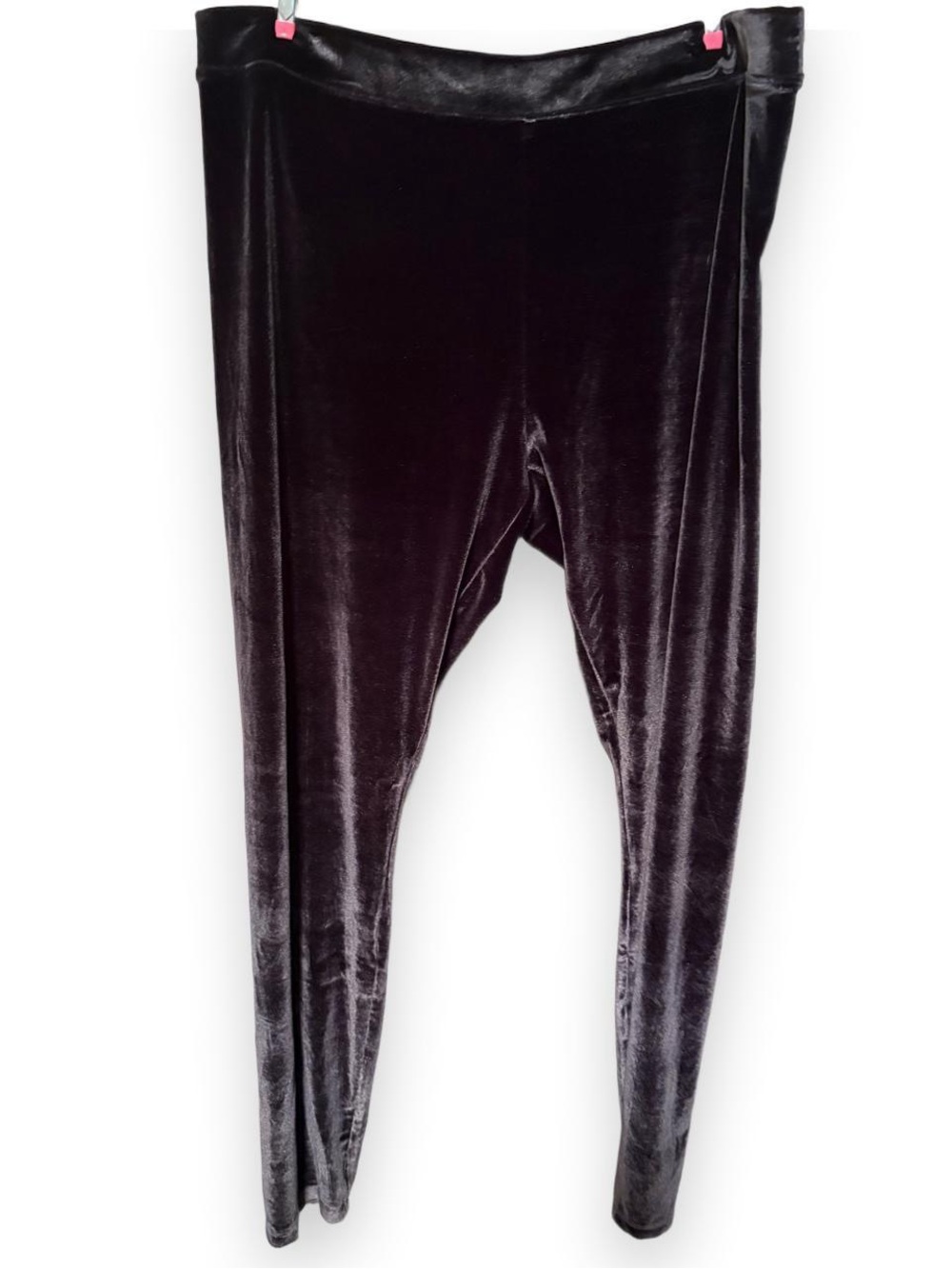 HUE Velvet Leggings in Black